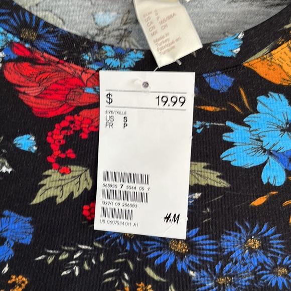 H&M Wildflower Fitted Stretchy Long Sleeve Dress - Picture 7 of 7